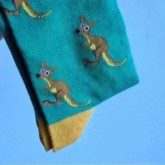 Sole Mates Australia Kangaroo Green Yellow  Socks One size - Picture 4 of 5